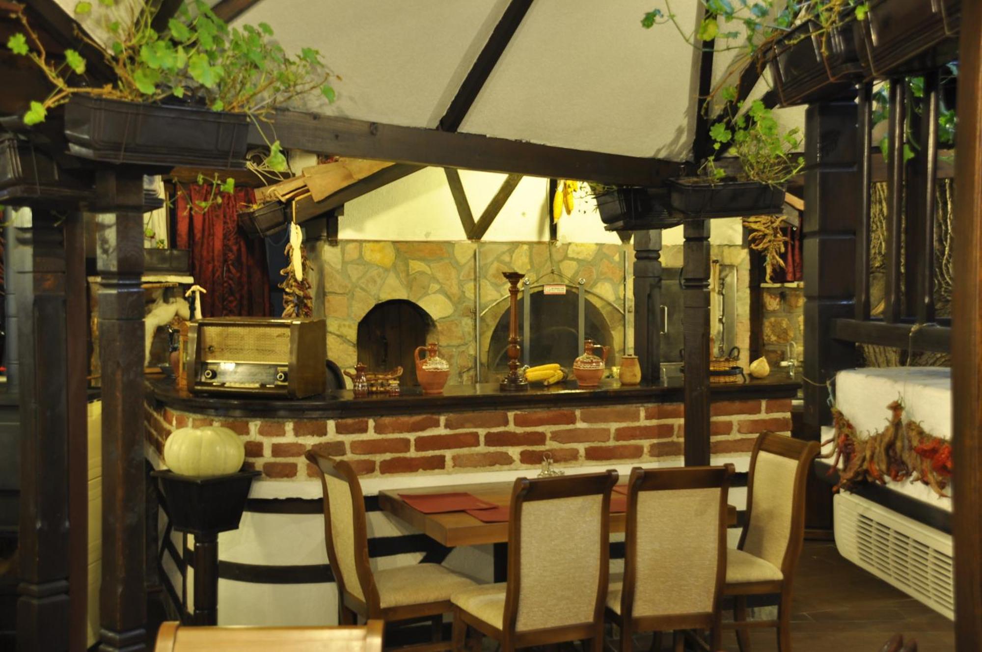 Hotel Manastir Berovo Bagian luar foto