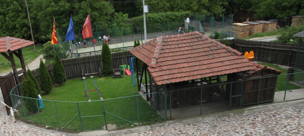 Hotel Manastir Berovo Bagian luar foto