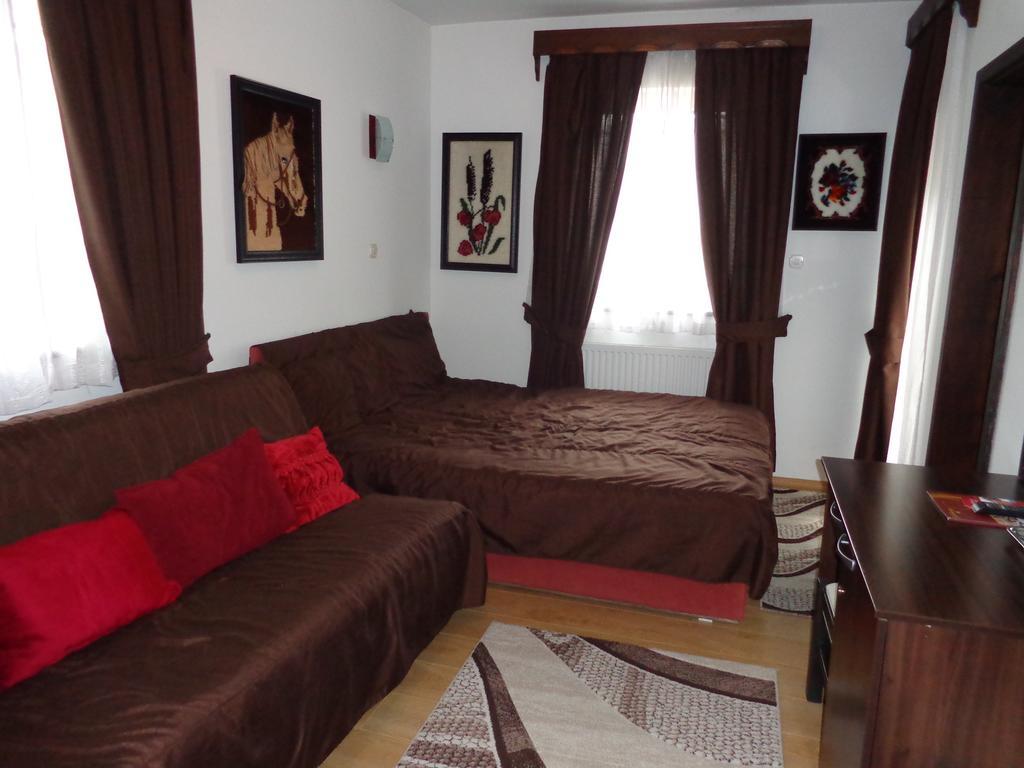 Hotel Manastir Berovo Bagian luar foto